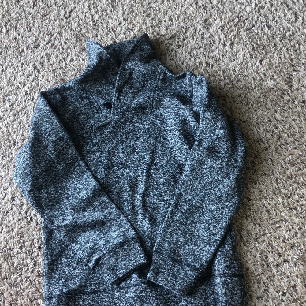 Marled black/gray boys M 10/12 polyester sweater